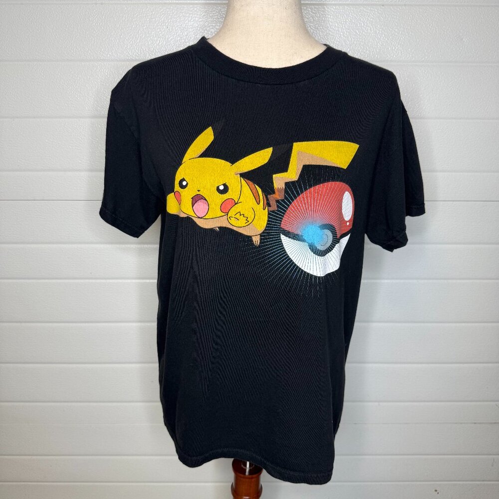 Pokémon Pikachu Vintage Graphic Tee – Small (Rare)